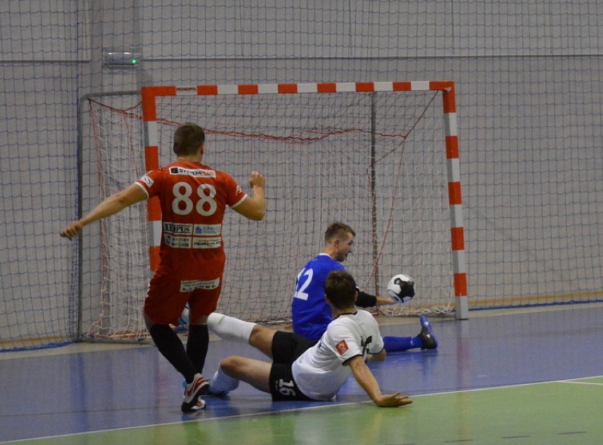 Mecz I Polskiej Ligi Futsalu w Kiełpinie: FC Kartuzy - KS Futsal Leszno