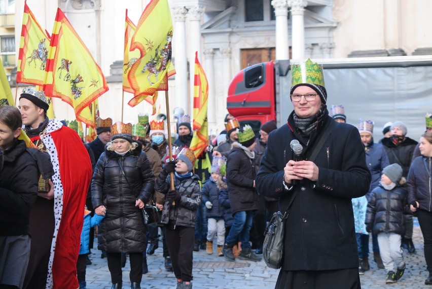 Tłumy uczestników przeszło w nyskim Orszaku Trzech Króli. W...