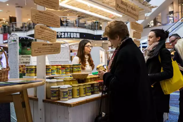 Jarmark Produktów Regionalnych w Blue City. Polskie smakołyki z różnych regionów kraju [ZDJĘCIA]