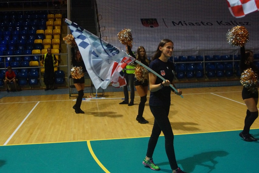 MKS Kalisz zaprezentował kibicom zespół siatkarek [FOTO]