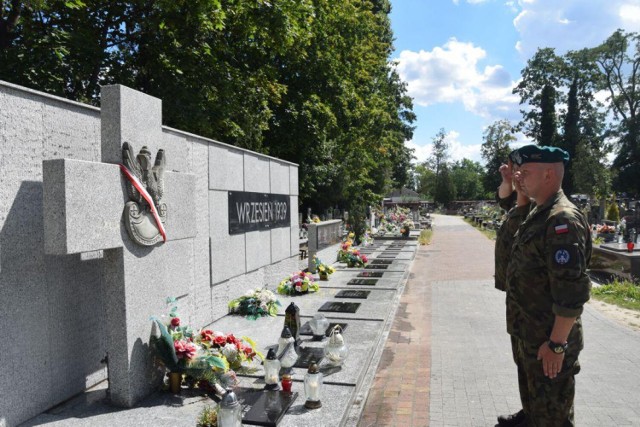 "Żołnierska pamieć" - akcja 15. Sieradzkiej Brygady Wsparcia Dowodzenia