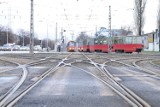 Na Wołoskiej wykoleił się tramwaj. Utrudnienia już zakończone