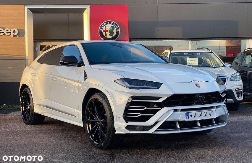 Lamborghini Urus 
2020 1 500 km Benzyna SUV 
Cena: 1 599 000...