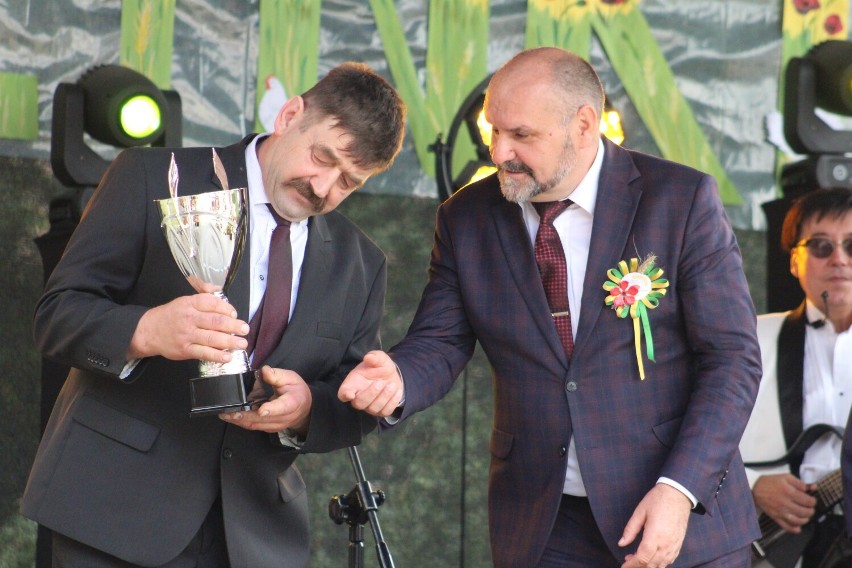 Wyróżnieni Bohaterowie Ziemi – Uroczystość nagrodzenia rolników w Rybnie (WIDEO I ZDJĘCIA)