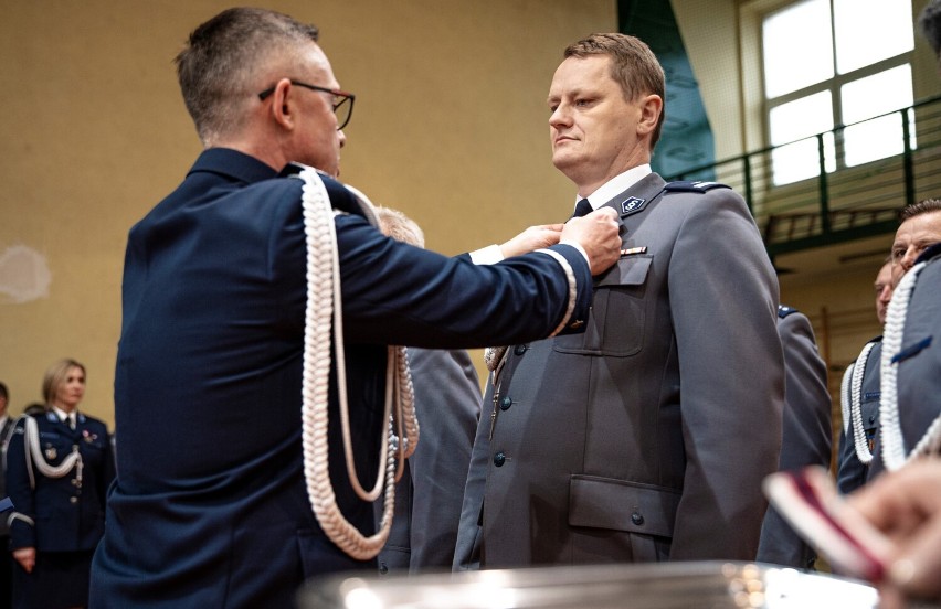 Nowi policjanci złożyli ślubowanie. Trafią do służby w komendach w województwie łodzkim