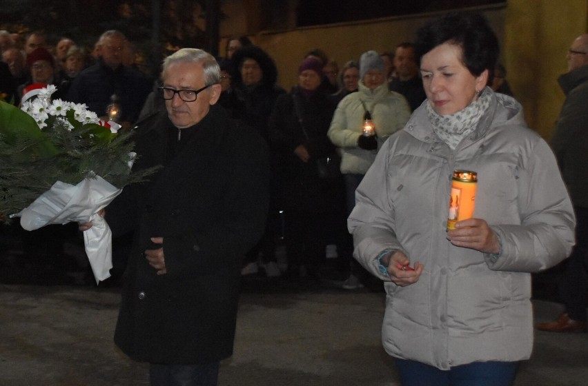 Wieczornica z Janem Pawłem II w Kamieńsku. W 19. rocznicę śmierci Papieża Polaka. ZDJĘCIA