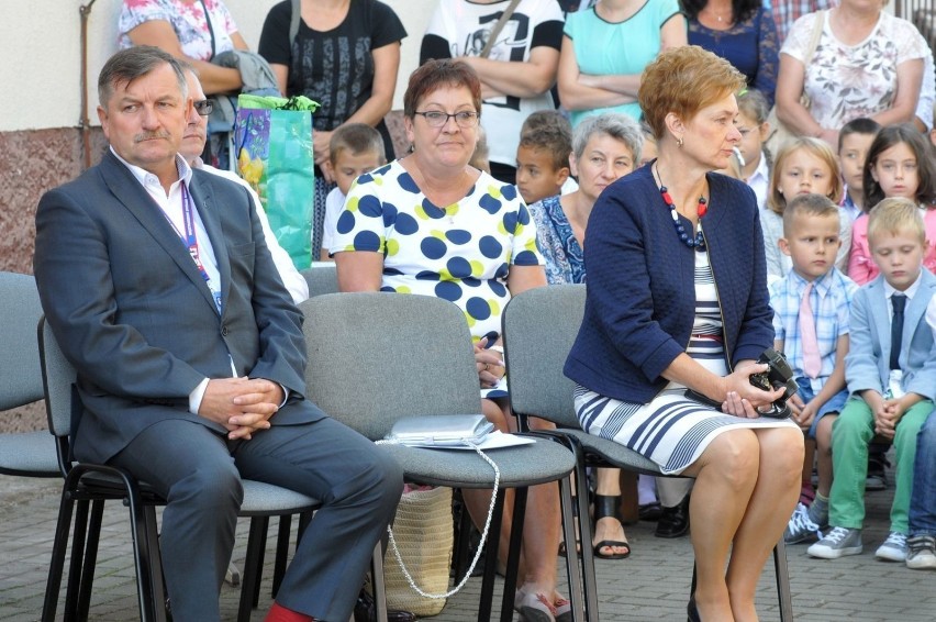 Dyrektor Małgorzata Czaczyk przywitała wszystkich zebranych,...
