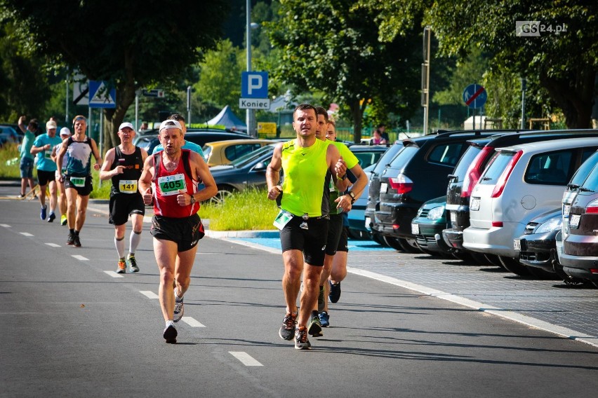 5. Sanprobi Maraton Szczeciński 2019. Pobiegło blisko pół tysiąca osób! [ZDJĘCIA]