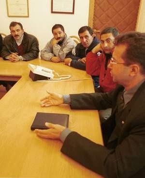 Kupcy ze Stowarzyszenia Manhatan nie wpuścili  kupców ormiańskich na wyznaczony dla nich teren