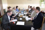 OSP Kłodawa: Umowa na zakup samochodu ratownictwa technicznego