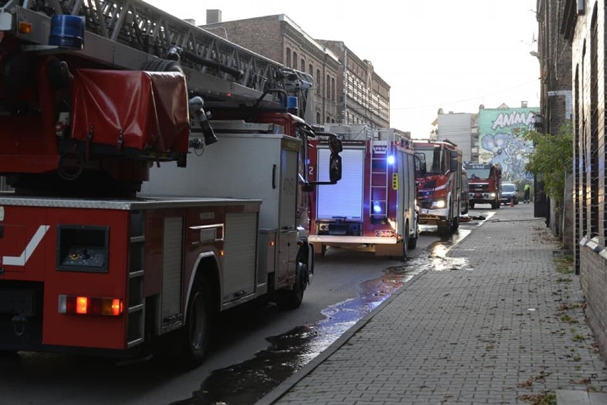 Piekary Śl: W budynku przy ul. Kościuszki wybuchł pożar. Poszkodowane zostały 2 osoby