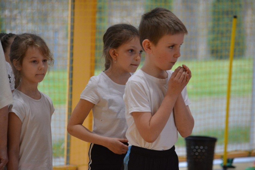 W Pluszowym Misiu wzięli udział uczniowie klas I-III z...