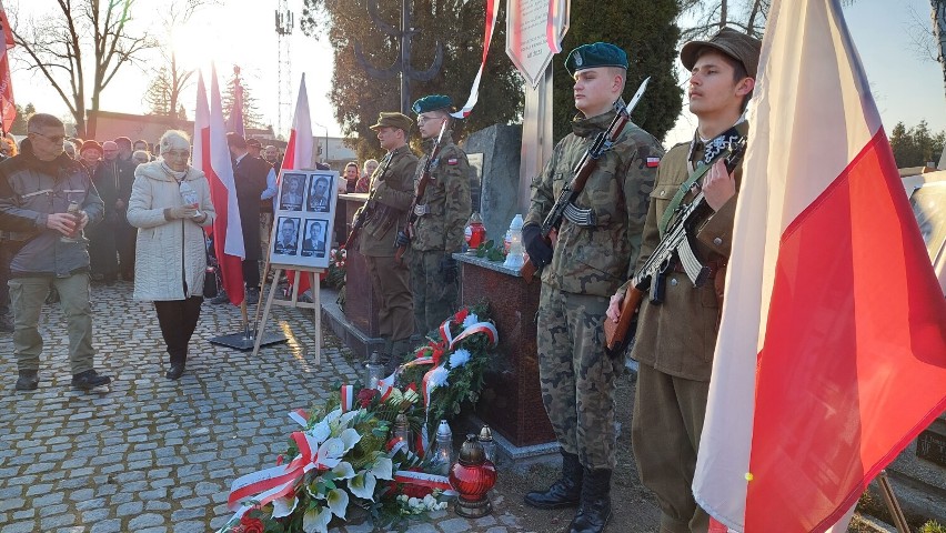 Sądeccy „Żołnierze Wyklęci” mają swój Krzyż Partyzancki na cmentarzu komunalnym