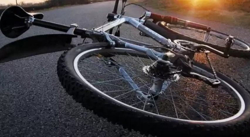 Pijany rowerzysta spowodował kolizję. Wyszedł z tego cało...