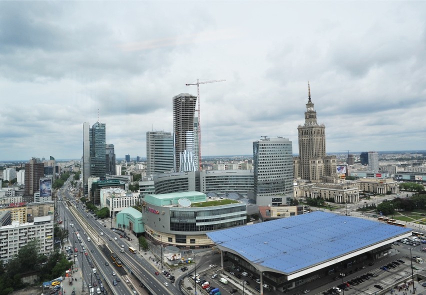 Dworzec Centralny w Warszawie obchodzi 40. urodziny. Czekają...