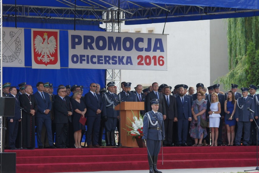 Promocja oficerska w szkole więziennictwa w Kaliszu