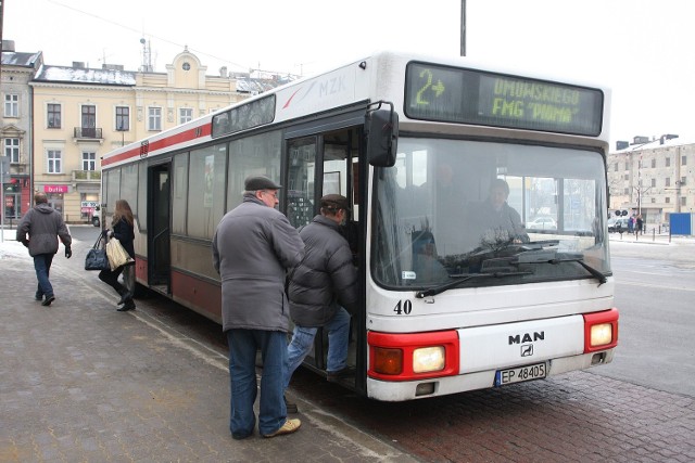Szef piotrkowskiego MZK nie wyklucza, że ceny biletów w miejskich autobusach wzrosną&#8233;