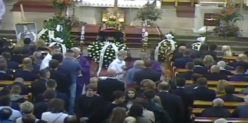 Pogrzeb Krystiana Rempały w Tarnowie. Kibice z Rybnika też żegnają żużlowca [ZDJĘCIA]