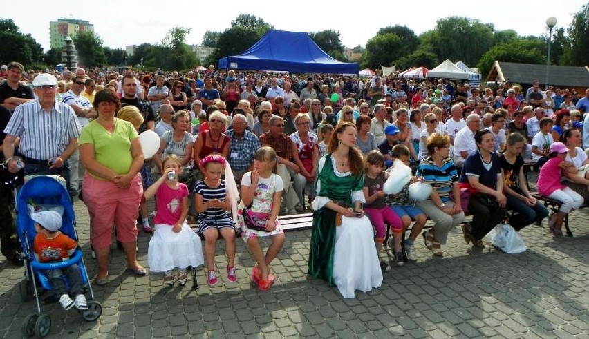 Piknik historyczny na Wyspie w Pile. Inscenizacja wojenna &quot;Oblężenie twierdzy Piła&quot;