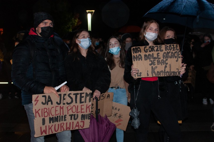 W Goleniowie protest kobiet nie ustaje. Kolejna demonstracja
