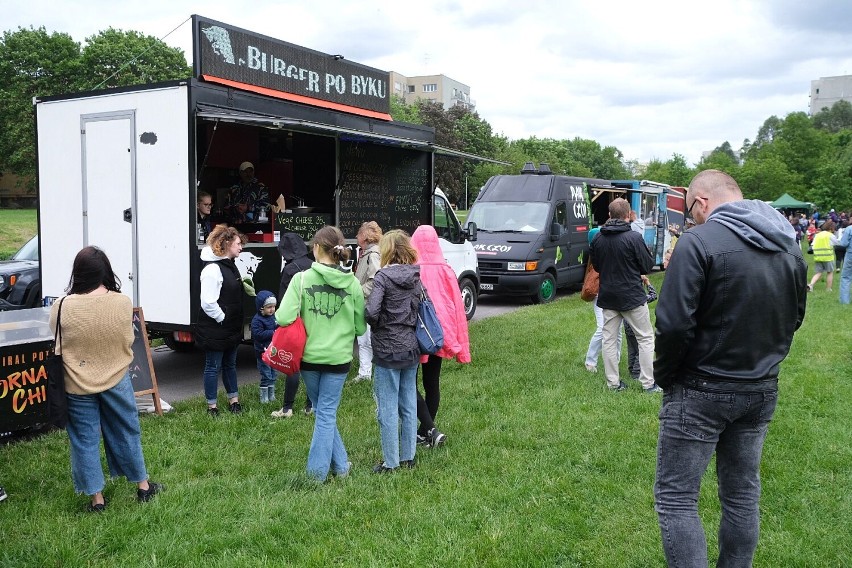 Festiwal Streetfoodu na Ursynowie. Smaki z całego świata pod Kopą Cwila. "Każdy znajdzie coś dla siebie"