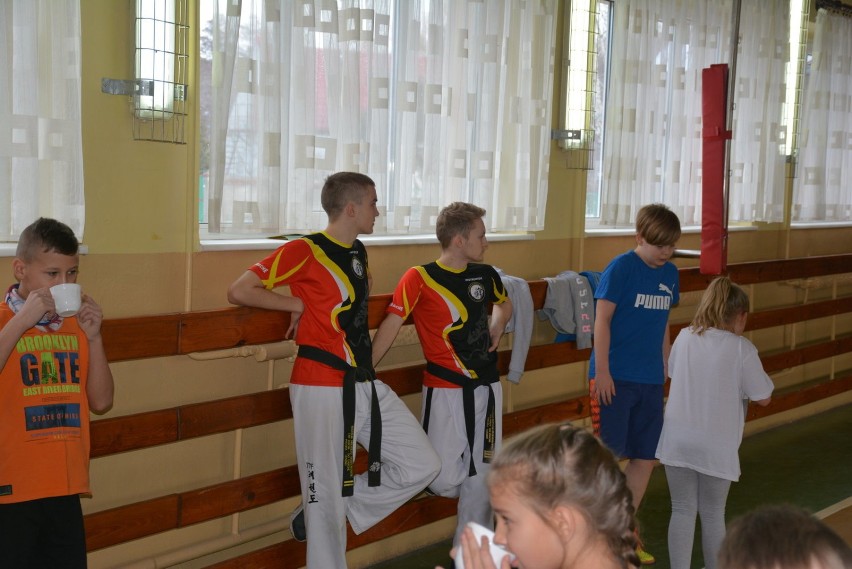 Ferie zimowe z taekwondo w Krzywiniu. Zainteresowanie było duże FOTO 