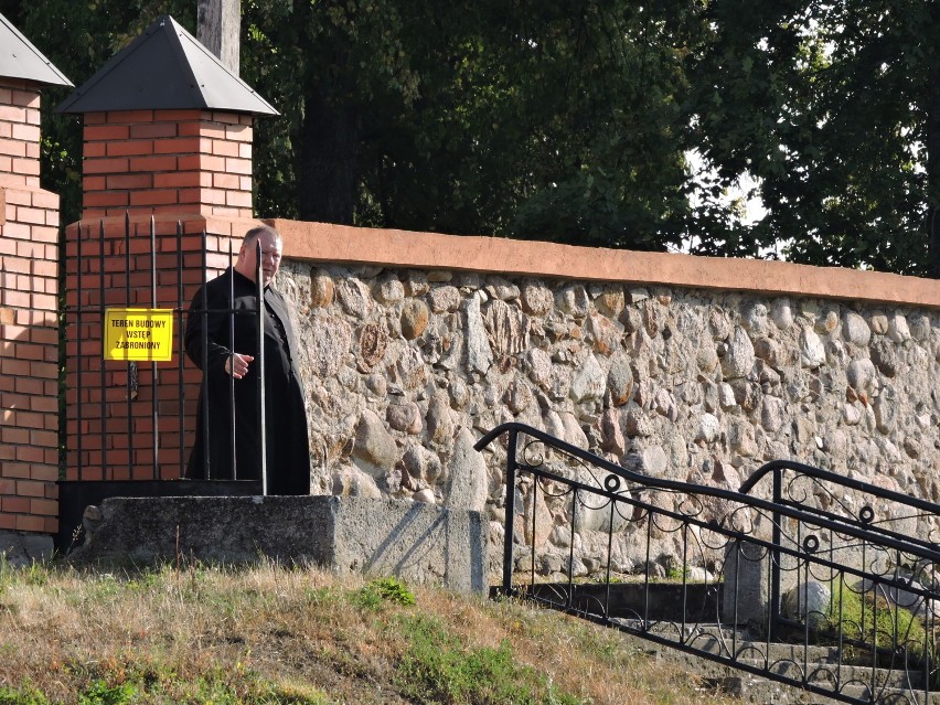 Degradacja księdza Wojciecha Markowskiego: z proboszcza w Zalesiu na wikarego w Białymstoku. Czy parafianie mu w tym pomogli? 