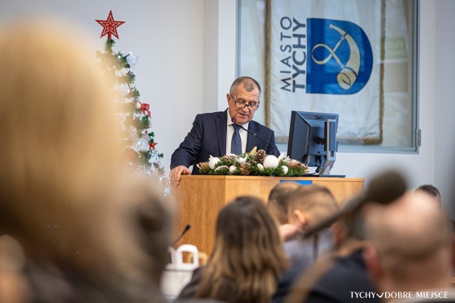 Prezydent Andrzej Dziuba przedstawia projekt budżetu Tychów na 2023 rok