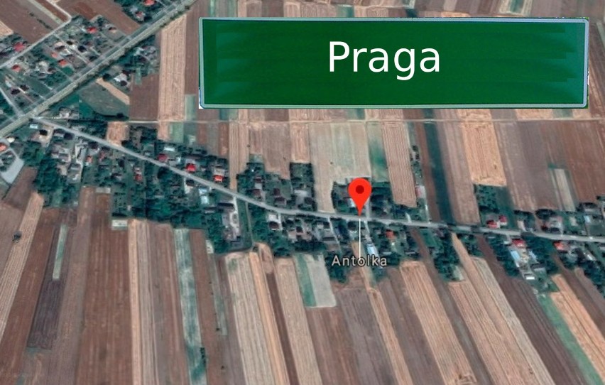 Praga - przysiółek w powiecie miechowskim, w gminie Książ...