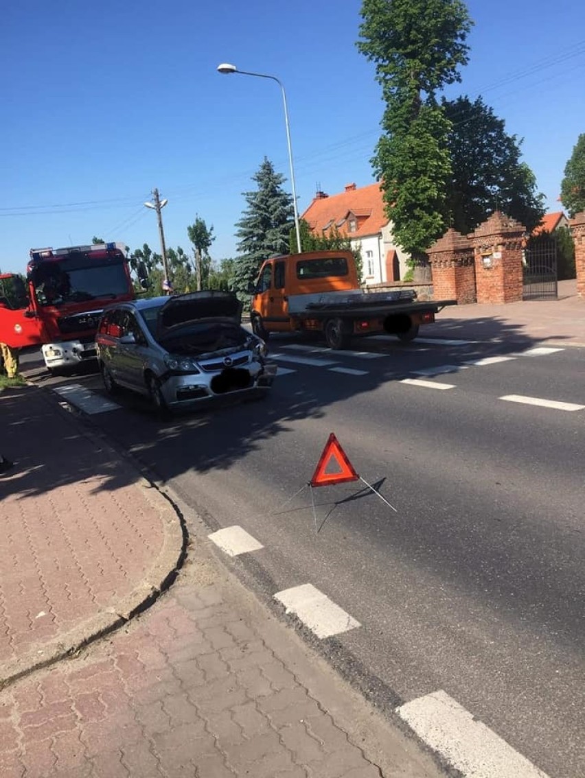 Wypadek trzech pojazdów w Żydowie. Jedna z kobiet została...