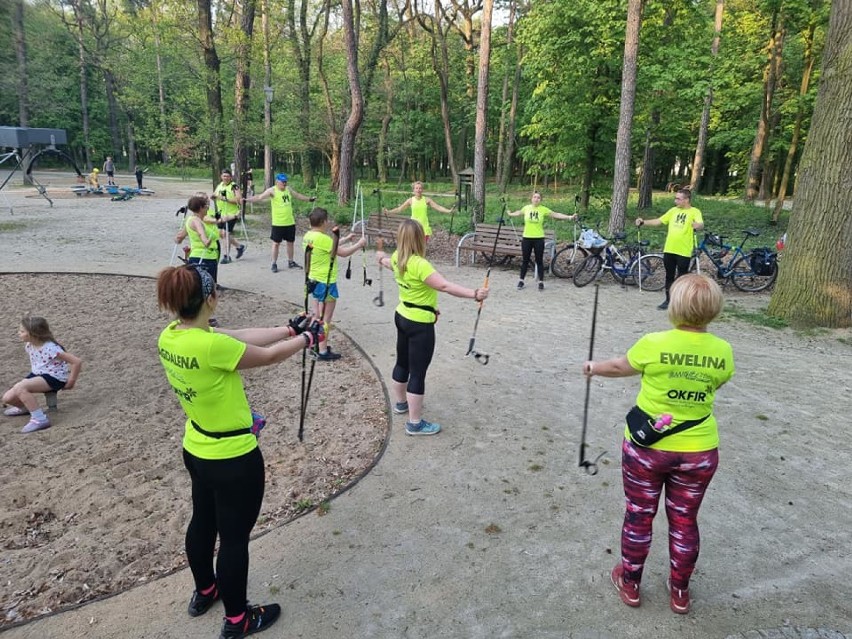 Zbiórka kartek i bieganie dla chorej na raka trzyletniej Kai