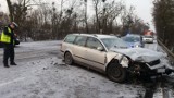 Wypadek w Zabrzu. Zderzenie dwóch samochodów, dwie kobiety ranne [ZDJĘCIA]. Droga jest zablokowana