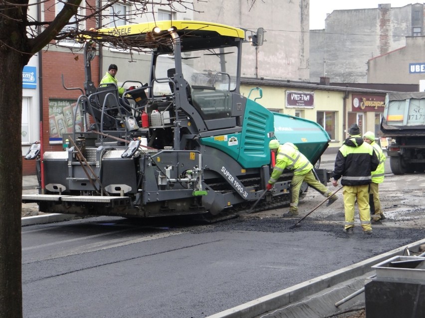 Prace na ul. Reymonta w Radomsku trwają. Kiedy zakończenie...