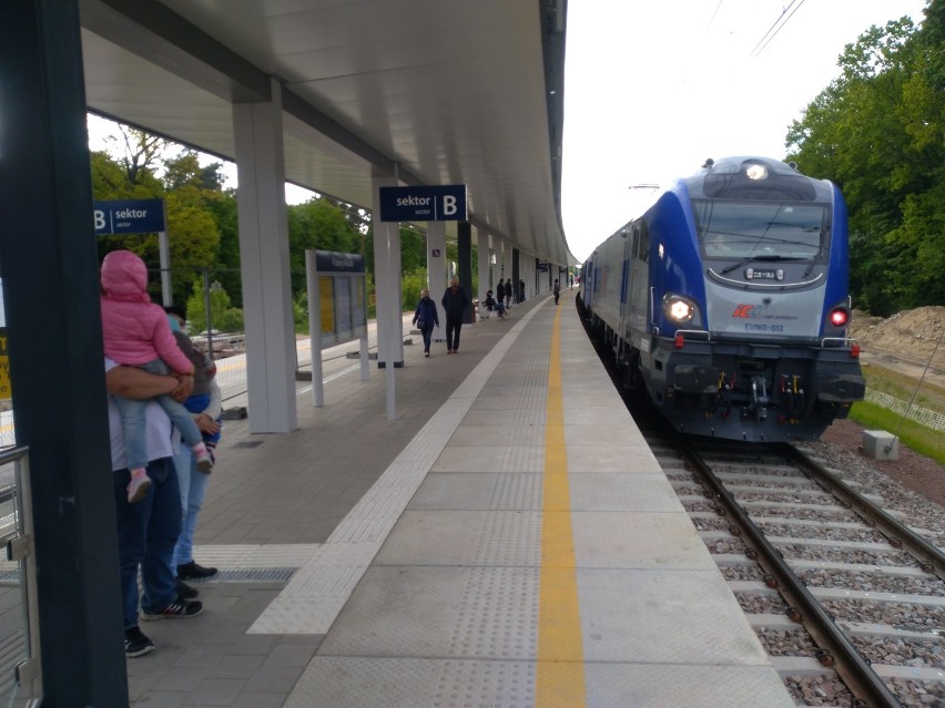 Letni rozkład jazdy pociągów.  Zobacz odjazdy z Puław i  zdjęcia 