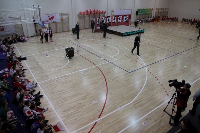 Szkoła Podstawowa nr 2 w Gnieźnie ma nową sale sportową