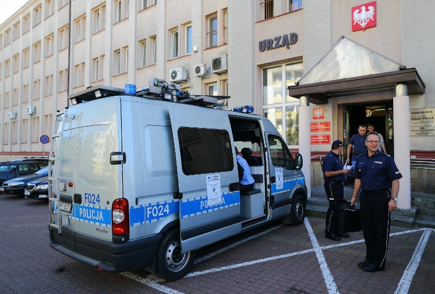 W czwartek policja w Piotrkowie zorganizowała konfencję,...