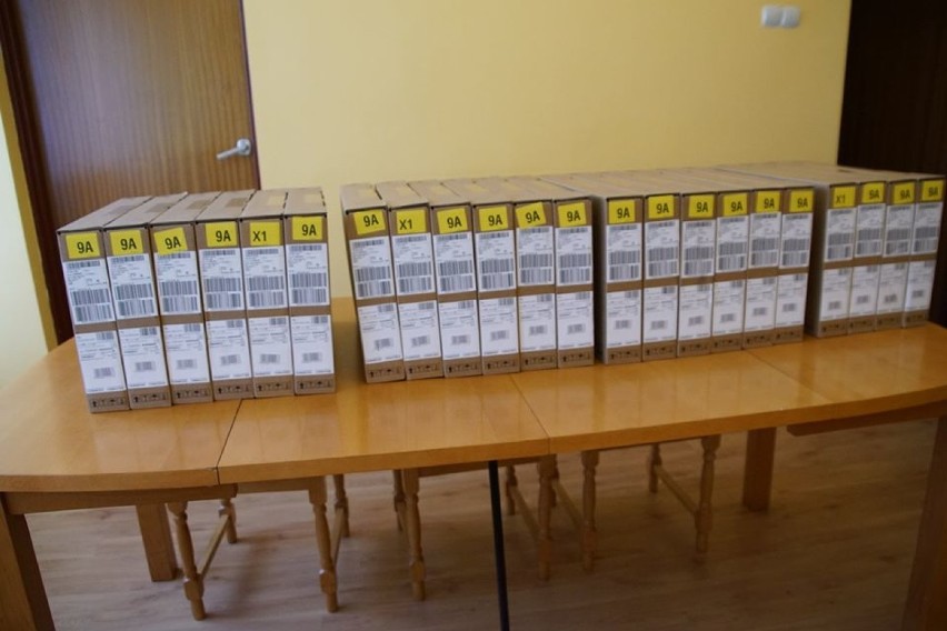 Nowe laptopy dla szkół z gminy Rogowo [zobacz zdjęcia]