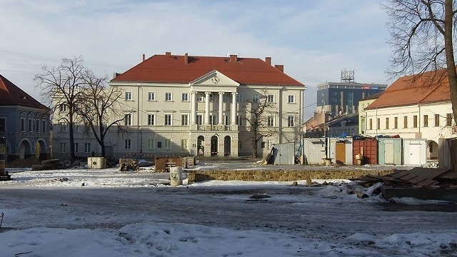 Urząd Miasta Kielce i Rynek w przebudowie