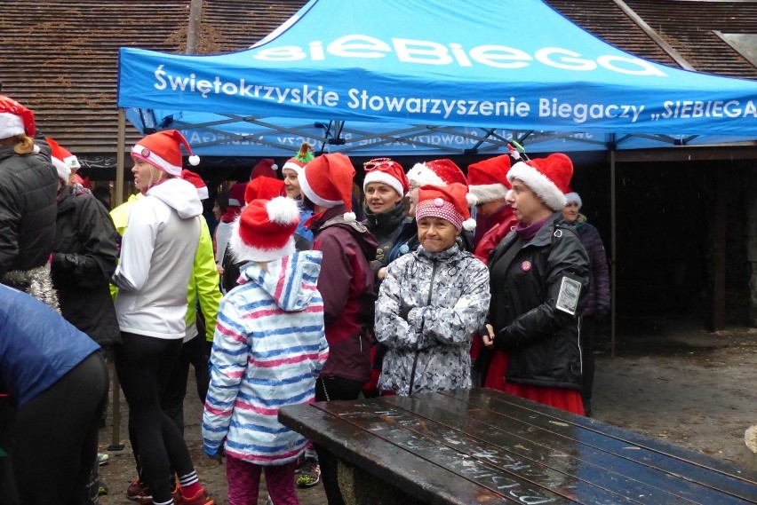 - Tym biegiem zawsze zaczynamy okres świąteczny dla...