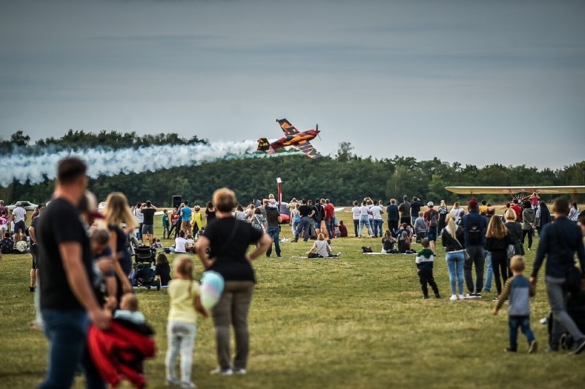 Antidotum Airshow Leszno 2022 już w czerwcu. Jakie atrakcje przyciągną  miłośników lotnictwa w tym roku?