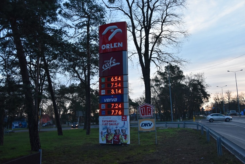 Sprawdziliśmy jakie są dzisiaj (16 stycznia) ceny paliw na stacjach benzynowych w Chodzieży