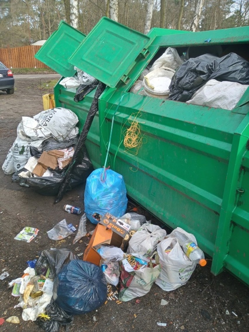Porzucone śmieci w gminie Wijewo