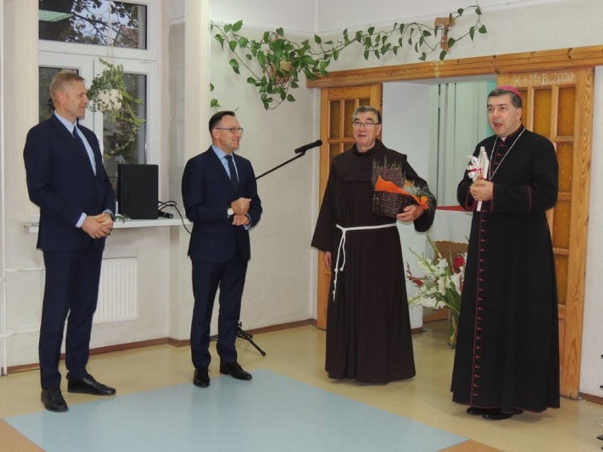 Ks. Biskup Wojciech Osial odwiedził w DPS w Łęczycy