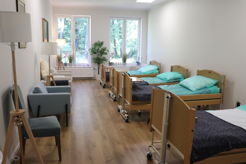Dzienny Dom Opieki Medycznej w Wągrowcu to miejsce, gdzie seniorzy znajdą opiekę, a ich opiekunowie pomoc. Placówka ma już rok 