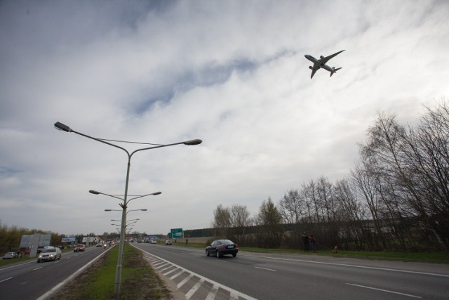 Dreamliner LOT'u nad Bydgoszczą [ZDJĘCIA]