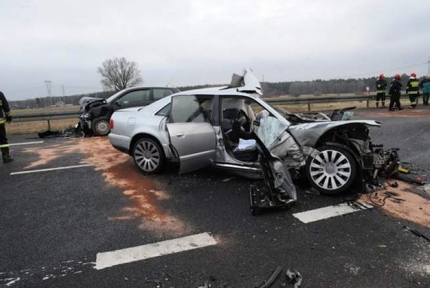 Wypadek w Motańcu koło Szczecina. Dwie osoby zginęły...