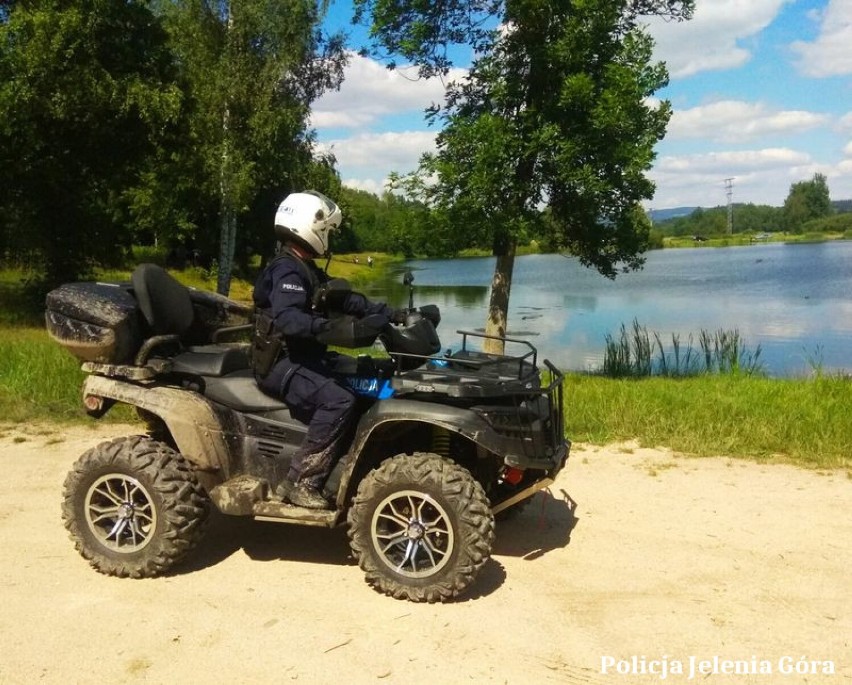 Te zasady są niezbędne i przede wszystkim ratujące życie podczas wyjazdu nad wodę