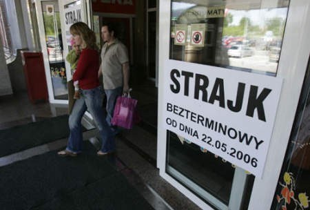 Protest w Górnośląskim Centrum Zdrowia Dziecka i Matki przybiera na sile, bo związkowcy nie mogą dojść do porozumienia z dyrekcją.