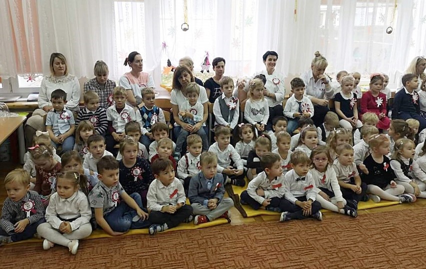 Dzieci z PP 17 świętowały rocznicę odzyskania...