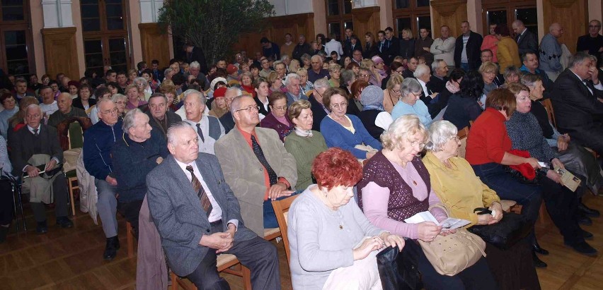 Ksiądz Isakowicz-Zaleski opowiadał w magistracie o ludobójstwie na Wołyniu